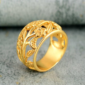 Flower Ring, Flower Band Ring, Thumb Ring, Wedding Ring, Floral Band Ring, Handmade Ring, Statement Ring, Boho Ring, Unique Ring,Dainty Ring