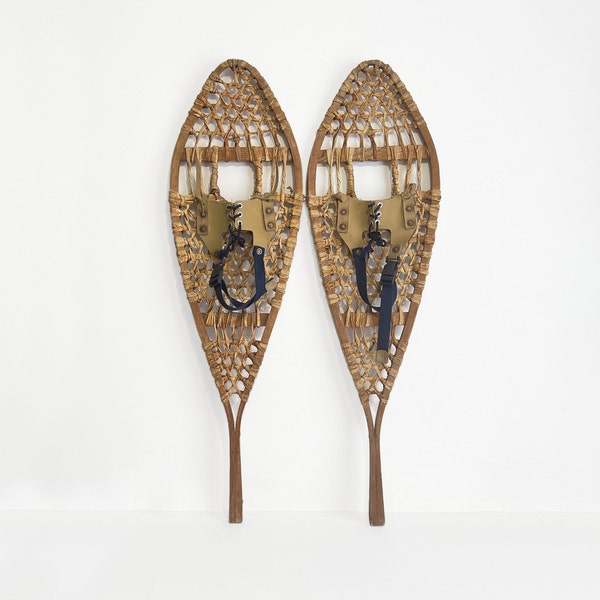 Vintage Wooden Snowshoes, Canada 11,5'' x 40'' (With Imperfections)