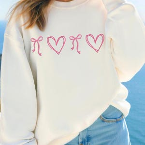 Coquette Bow hart stoffen Sweatshirt borduurontwerp, Love XOXO Valentine borduurontwerp, hart borduur 6 maten direct downloaden