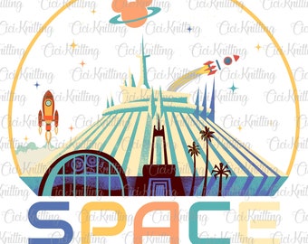 Könnte beinhalten: Eine Retro-Illustration von Space Mountain in Disney World. Die ikonische Fahrt ist in einem farbenfrohen, stilisierten Design mit einer Rakete, Sternen und den Worten "SPACE MOUNTAIN" in einer verspielten Schrift dargestellt.
