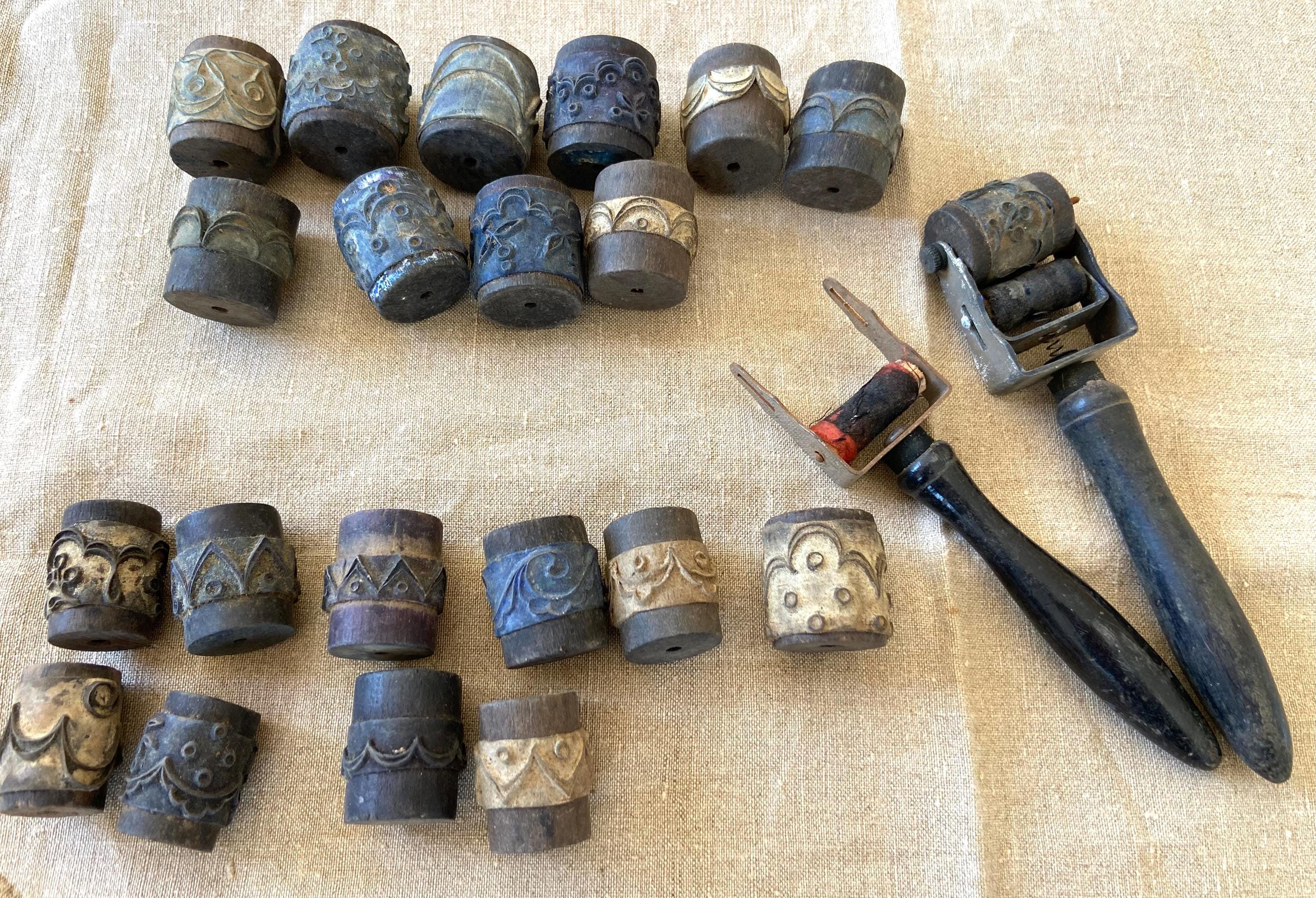 21 Antique Wood Stamps and Stamping Rollers Set, French Original Automatic Festonneur Tool Set, Lace Printing and Embroidery, 1920s