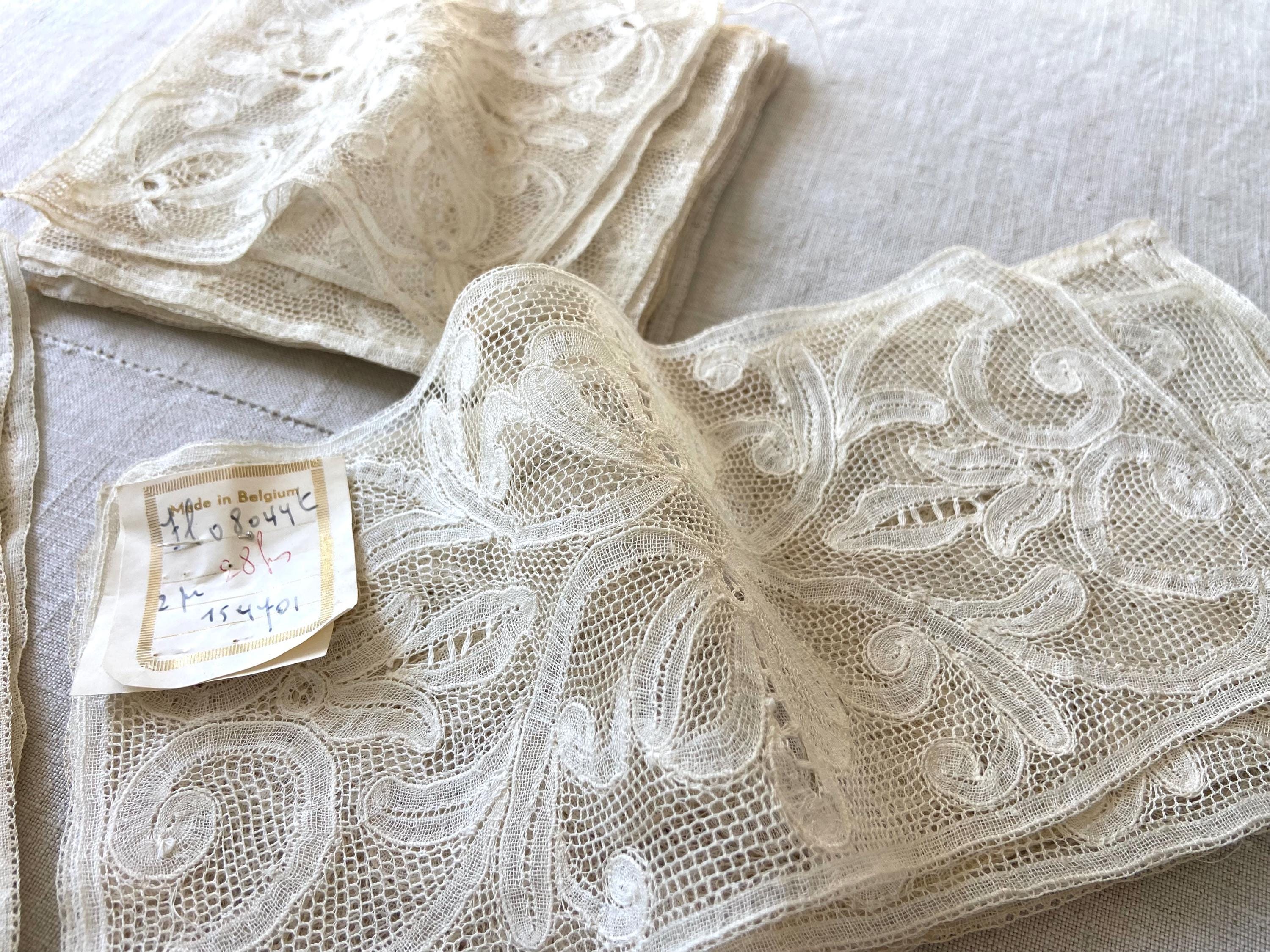 4 Metrages De Dentelle Chantilly XIXème Et Art Deco