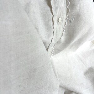 Authentic All Hand Gathered, Size M, French Antique Pure Hemp Linen, Rustic Linens Nightgown, Night Dress, Monogram DV, Scalloped Edge 1900s image 7