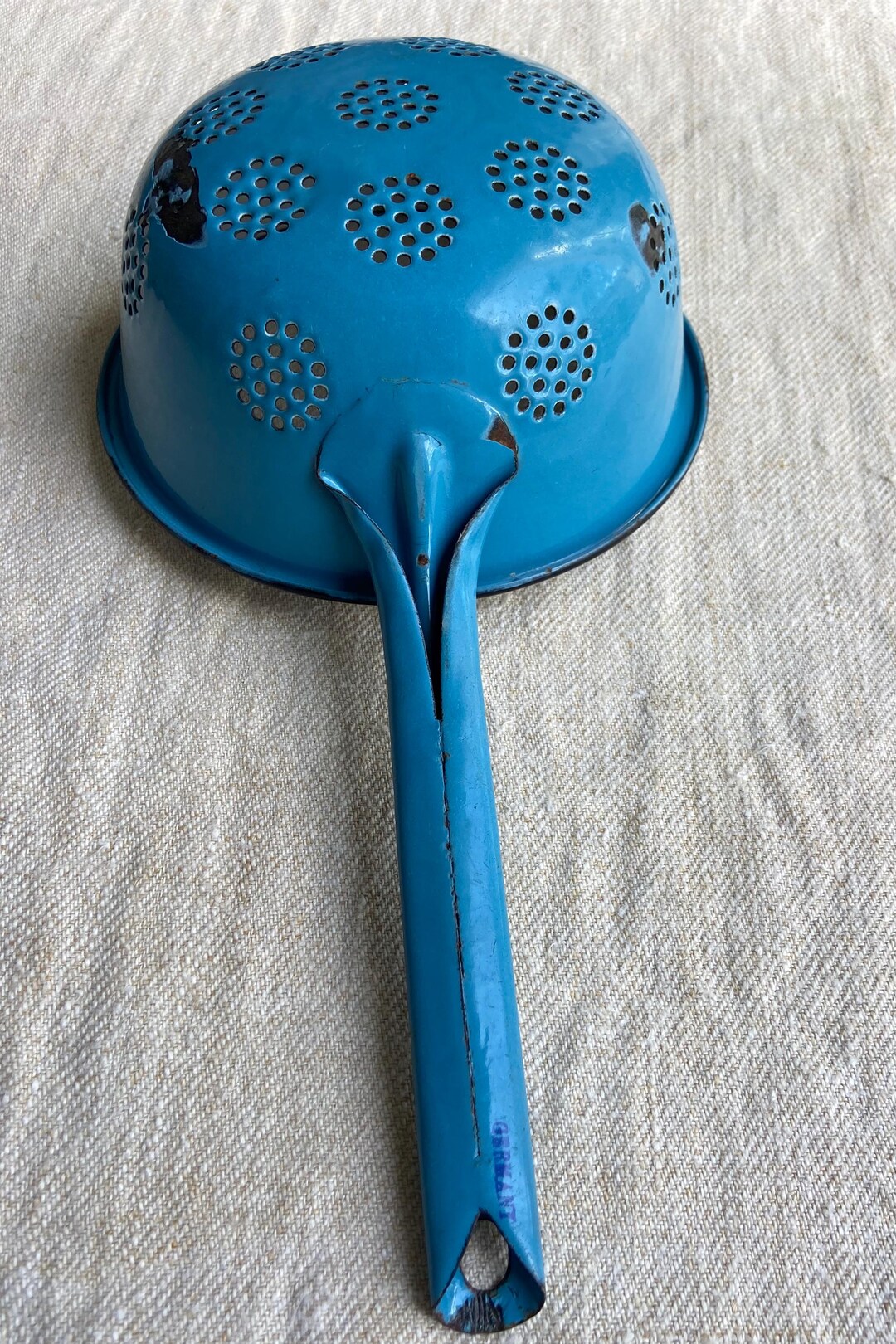 Ancenne passore bleu et blanc moucheté avec manche année 1940 | Cadeau lcorne, Mug lcorne