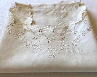 Monogram ED, Antique French Linen, Pure Flax Linen Fabric Nightgown XXL, Hand Gathered Chemise, Scallop Edge, Homespun Natural Fibers, 1900s