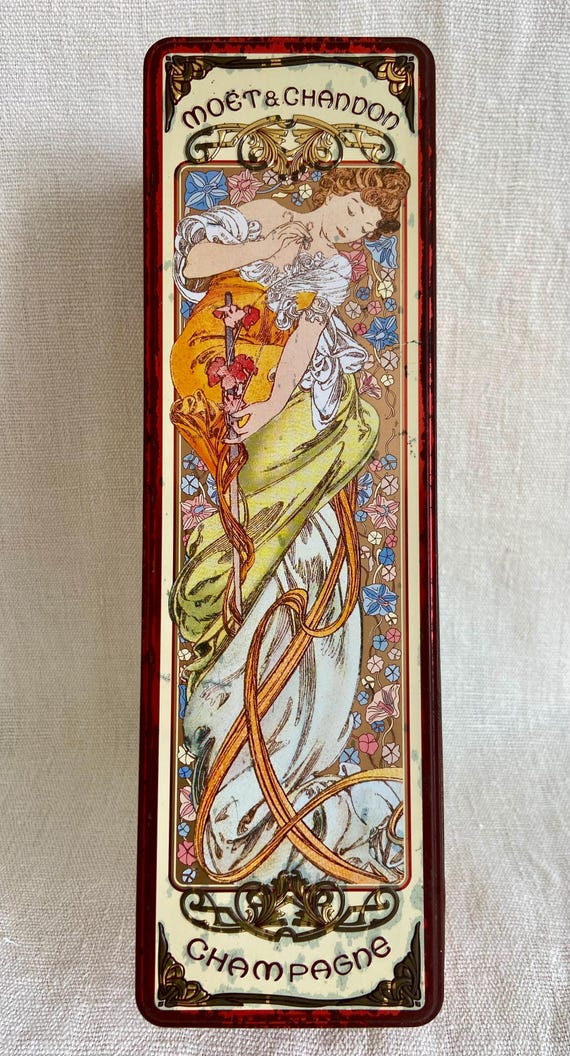 Rare Find! Vintage Moët & Chandon Champagne Tin Box Art Nouveau