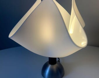 Lámpara de mesa vintage de plexiglás "el servidor"