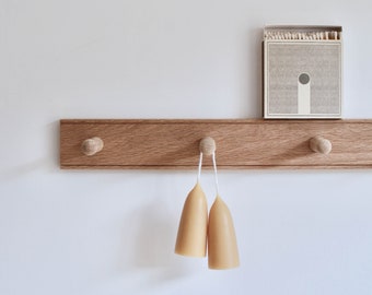 Solid Oak Shaker Peg Rail - Turned Peg Coat Rack - Creamore Mill - Handmade in the UK (6 Peg)