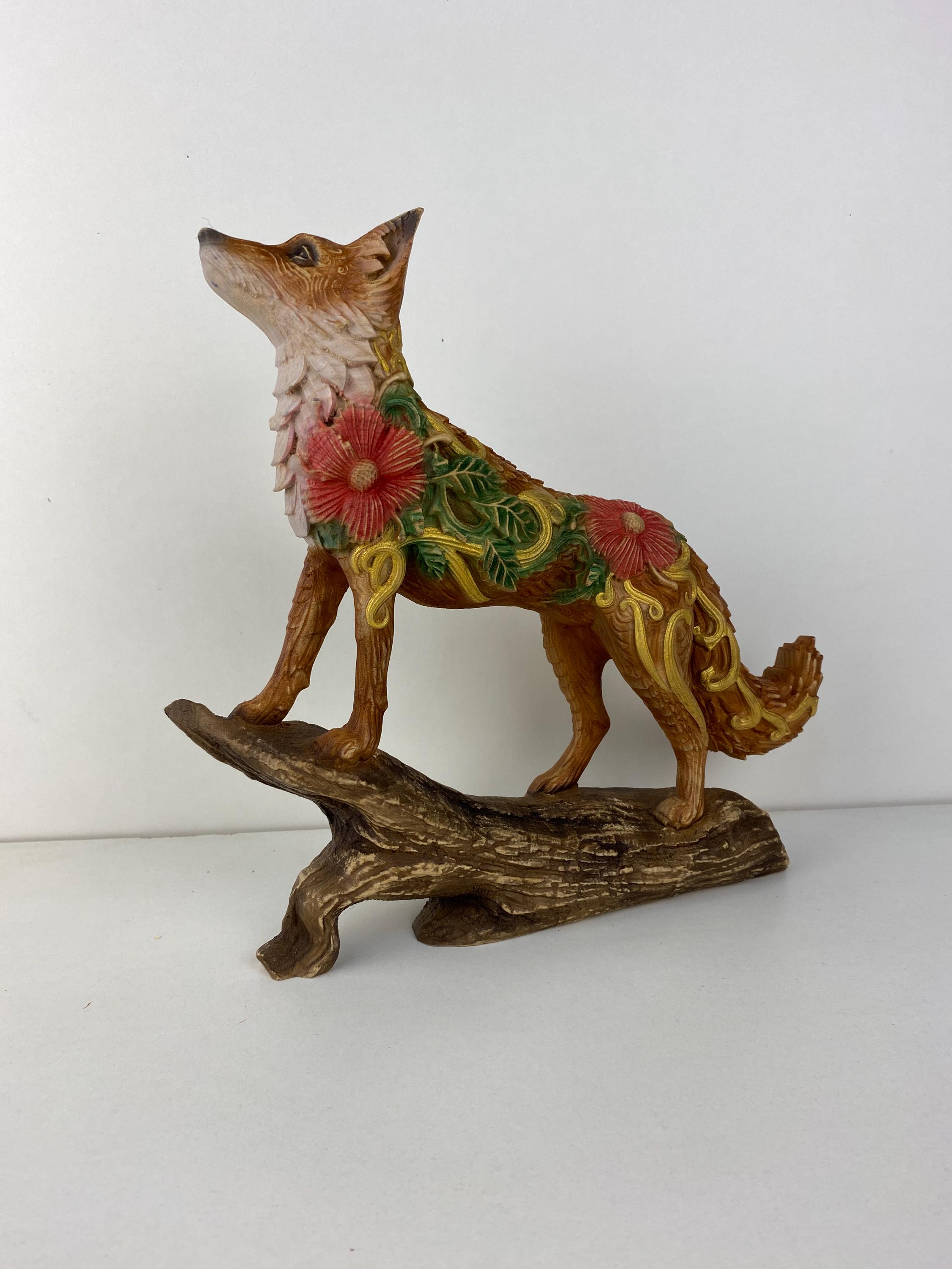 キツネの像：花の森の動物トーテム装飾スピリットアニマル木彫り