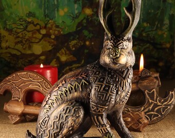 Posąg Jackalope/Mityczne zwierzę/Totem zwierzęcy/Rogaty królik/Sztuka ludowa