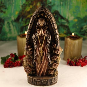 Vierge marie statue Religious statue Virgin mary  Statue of our lady Virgin mary praying Virgin mari statue Religious art Wood carved mary