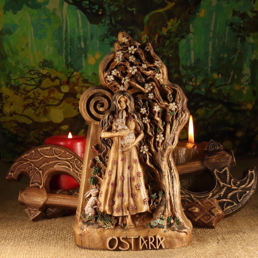 オスタラ女神像：木彫りの異教の春の祭壇儀式の異教の贈り物 - Etsy 日本