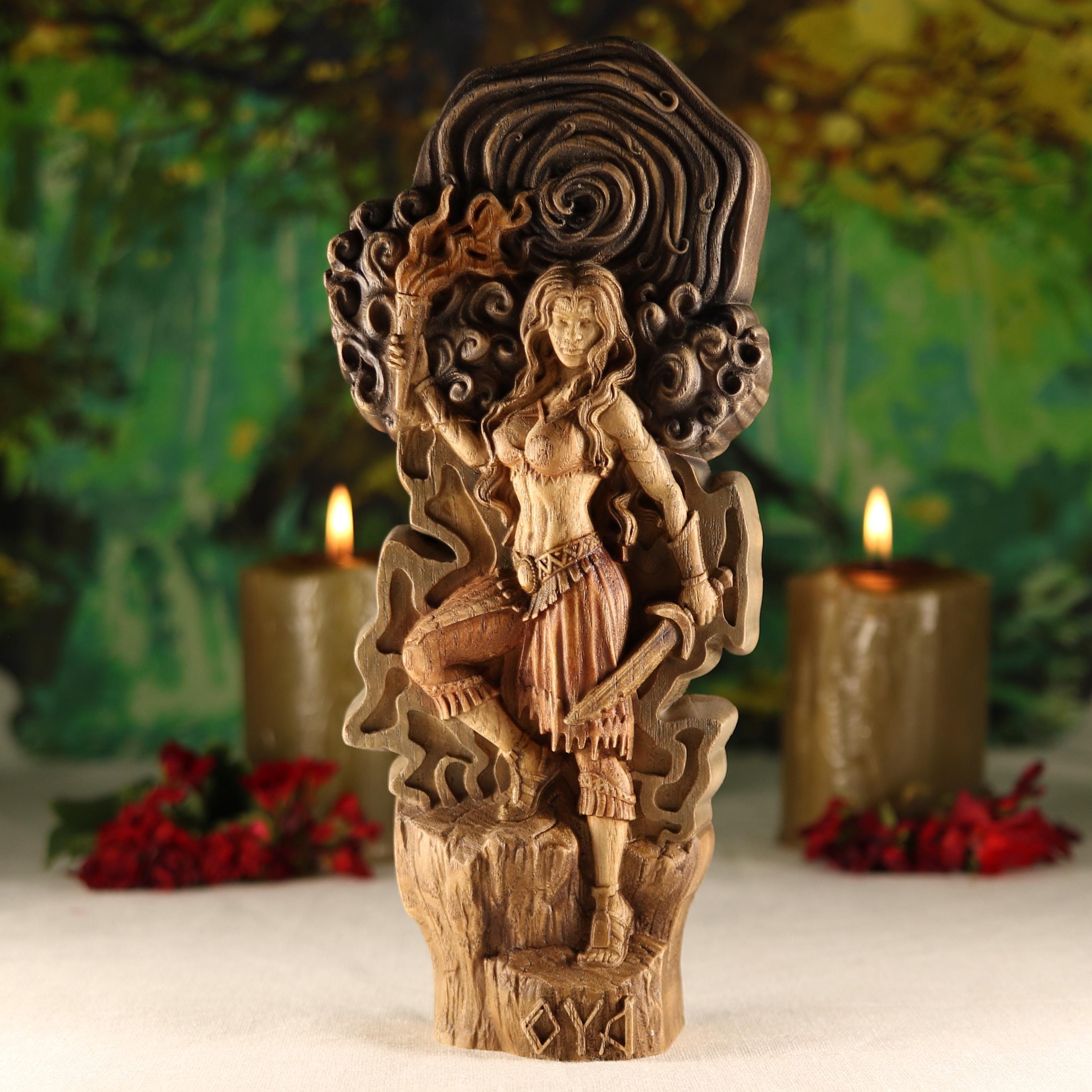 オヤ像：アフリカの女神ヨルバ族の木彫、サンテリアの室内装飾 - Etsy 日本