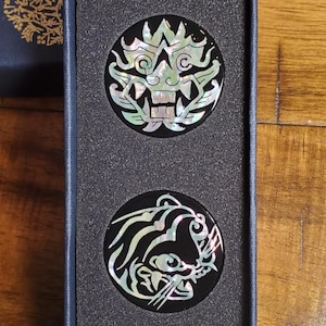 Golf gifts, Mother of Pearl Golf Ball Marker Set_2 ball marker(Dragon/Tiger _no clip),farther&#39;s day gifts, gifts for golfers
