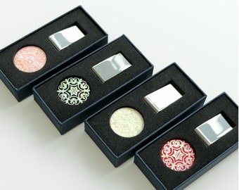 GOLF GIFT Mother of Pearl Golf Ball Marker Set ( Vine Floral Motif _ Pink + 1 Clip)