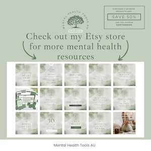 Pu&ograve; includere: Una pubblicit&agrave; per risorse per la salute mentale. L'immagine presenta una raccolta di diari con titoli come "My Life Story Journal" e "Self-Care Journal". Il testo invita gli spettatori a visitare il negozio Etsy per ulteriori risorse e offre uno sconto.