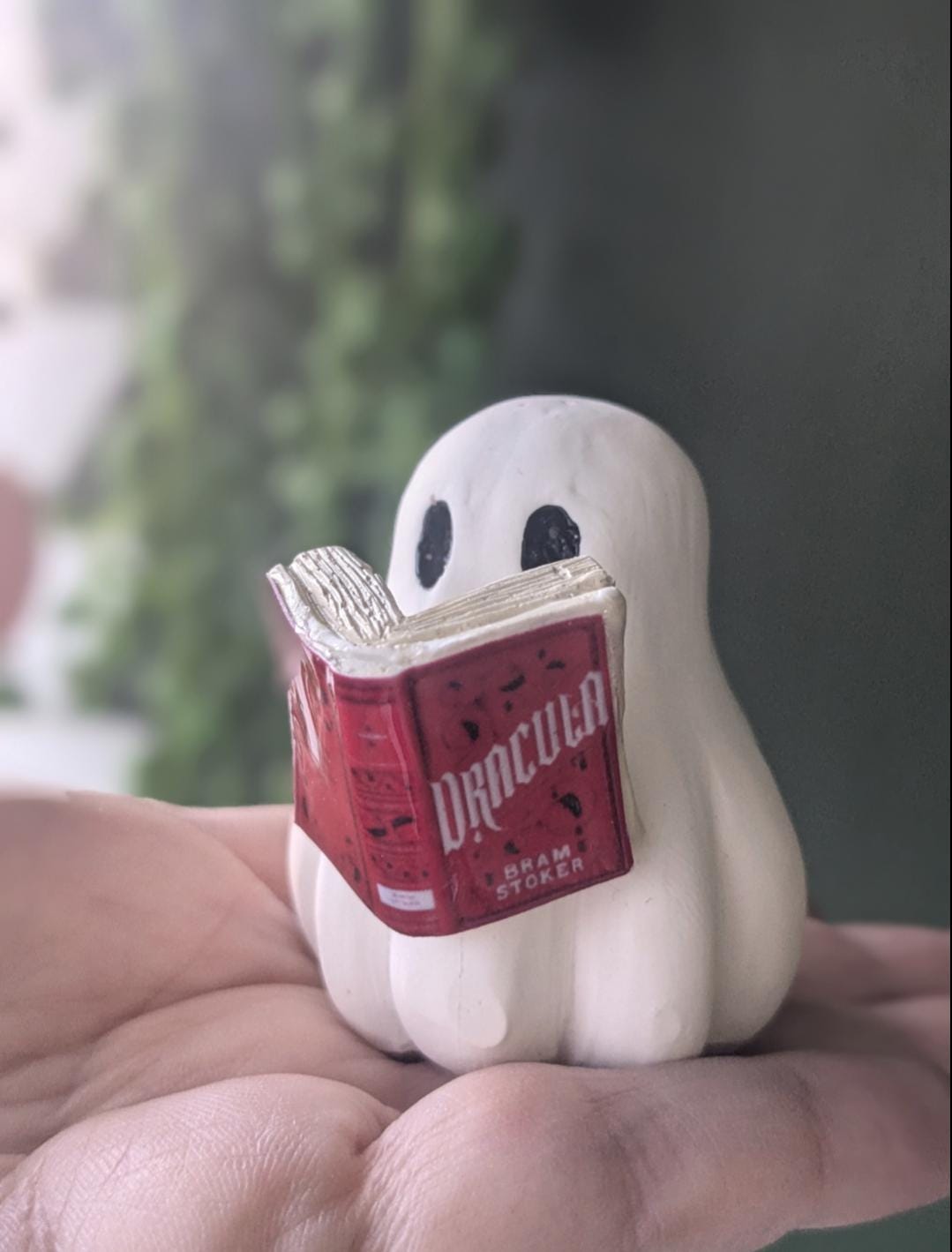 BOOK BOO! Handmade ghost figure reading their favourite book. Bookcase shelf decorations. Giddy Ghost collectable for book lovers and reader