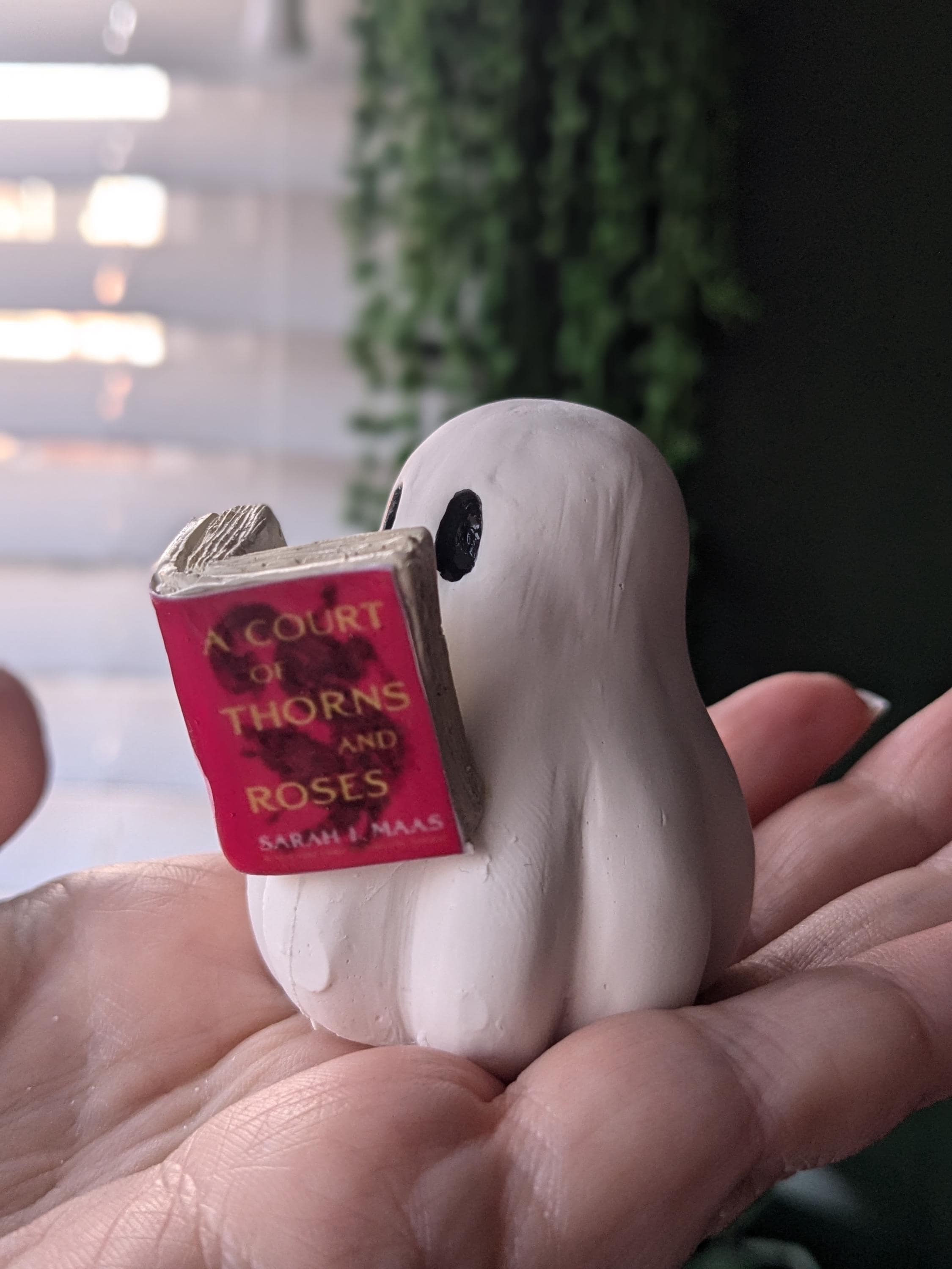 BOOK BOO! Handmade ghost figure reading their favourite book. Bookcase shelf decorations. Giddy Ghost collectable for book lovers and reader