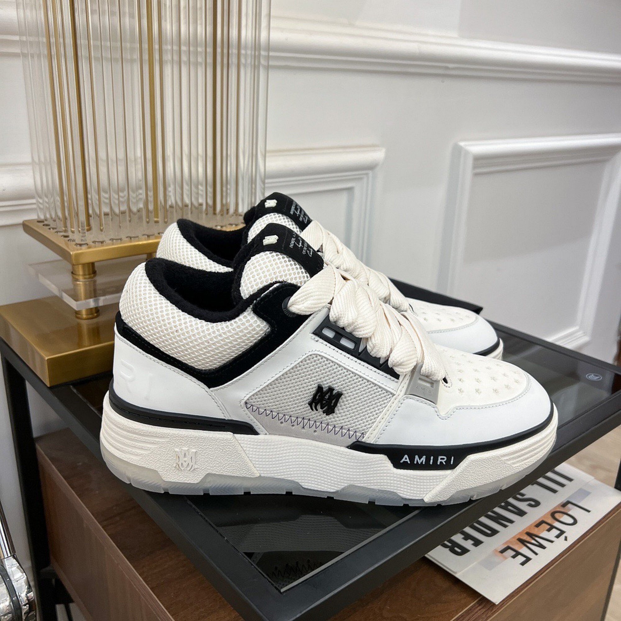 Montant lv trainer leather high trainers Louis Vuitton White size