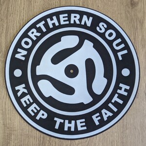 A  top down product shot of the northern soul keep the faith  - Adapter -  slip mat 12" from modmat