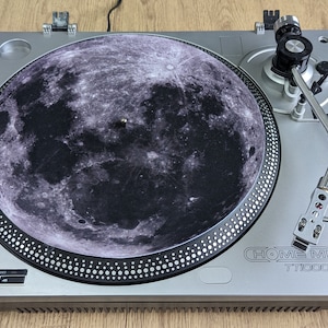 The Moon Slipmat - 7 & 12 inch LP Vinyl DJ Pro Turntable Slip Mat Record Player Technics 1210 DJ Turntablist