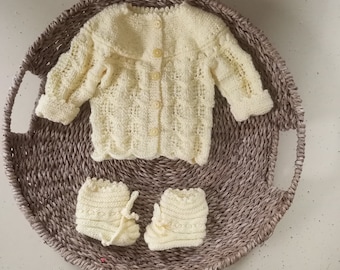 Hand Knitted Yellow Soft Baby Sweater, Long Sleeves, Sock Shoes, Baby Boots, Openwork Pattern, Birthday Present, Christmas Gift, Baby Shower