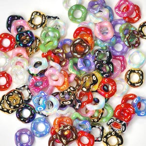 16mm Shiny Wavy Spacers Random Color 20 pack, Mix Color Spacer Beads, Acrylic Wavy Spacers, Beading Supplies