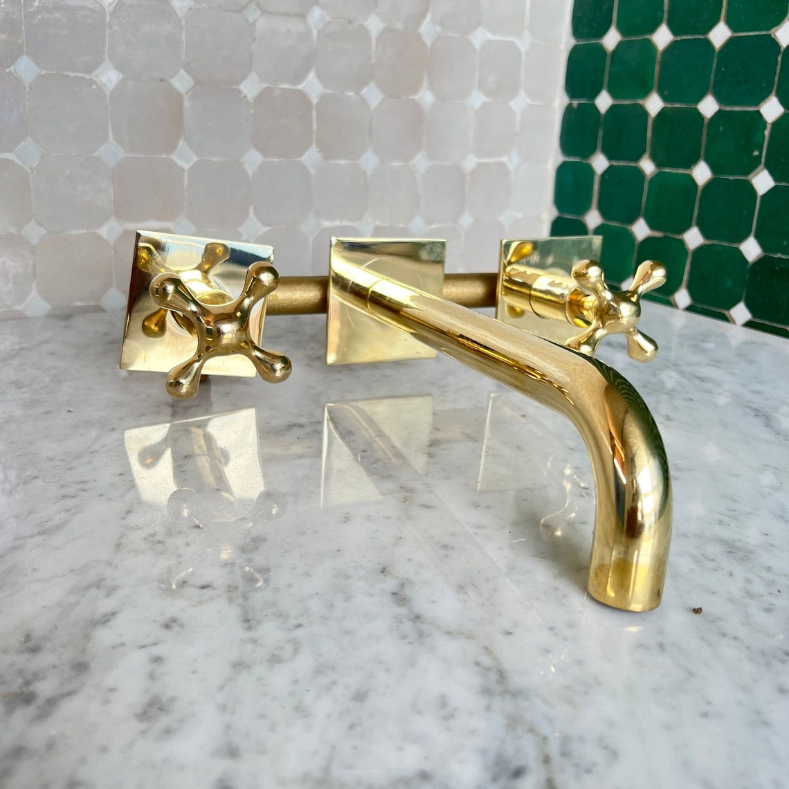 Wall Mounted Bathroom Faucet With Square Baseplate and Cross Handles in ...