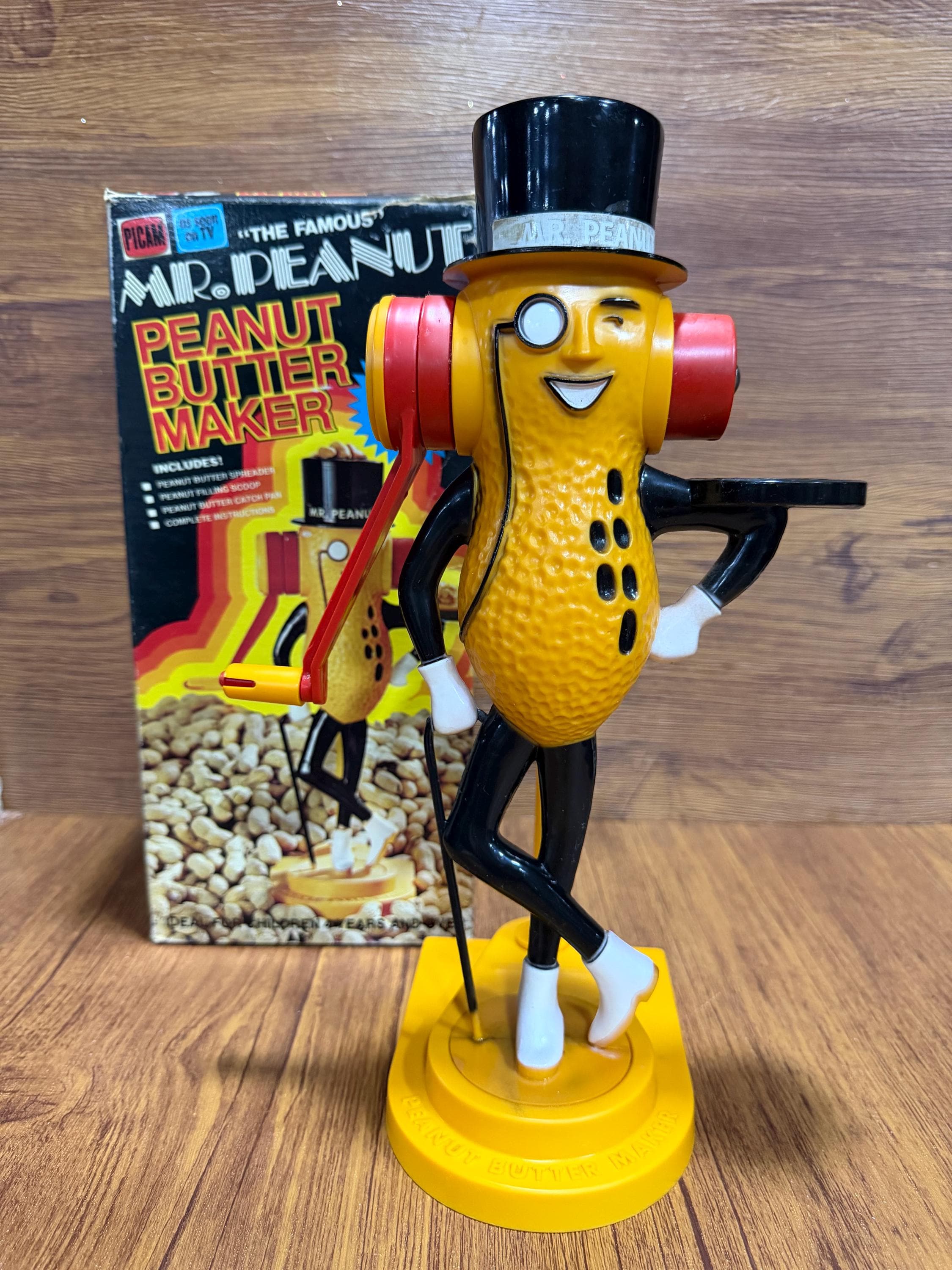 アンティーク雑貨 Mr. Peanut / Peanut butter maker Vintage Mr. Peanut Peanut Butter Maker With Original Box
