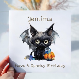 Carte de voeux d'anniversaire fantasmagorique personnalisée de chat chauve-souris noir