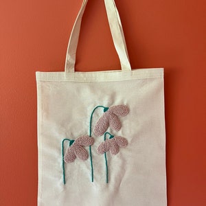 Tote bag, Punch Needle Embroidered Handmade Tote Bag, Hand Tufted Tote Bag, Shoulder Bag, Personalized Gift Bag, Punch Bag, Bag, Flower Bag