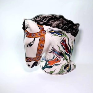 Hand-painted Ceramic Horse Head: Boho Floral Table Decor