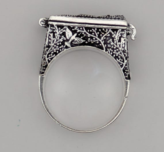 Ornate Rectangular Silver Snake Poison Ring, Size… - image 9