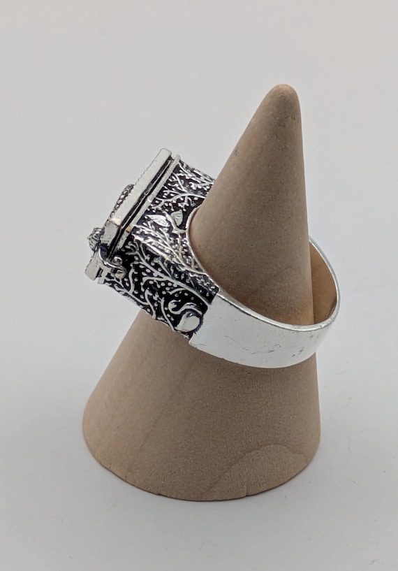 Ornate Rectangular Silver Snake Poison Ring, Size… - image 4