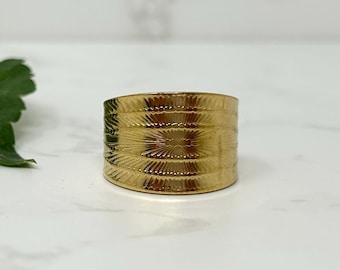 ゴールドチャンキーリング、変色しないゴールドリング、サムリング、調節可能なリング、ステートメントリング、ゴールドディップリング、チャンキーゴールドリング、防水リング