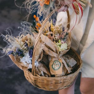 Piccolo bouquet di fiori secchi, mini regalo boho da 12 pollici, bomboniera rustica per matrimonio, decorazione primaverile ed estiva, fiori di ringraziamento per damigelle d'onore