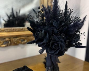 Black Gothic Bridal Bouquet, Alternative Wedding Flowers, Dark Romance Bride