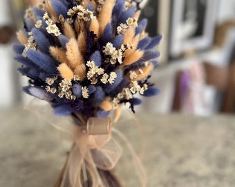 ドライフラワーブーケ 前撮り ウェディング　ネイビー×ラベンダー 韓国風 コットンラベンダーのウェディングブーケ、ドライフラワーのブライダル