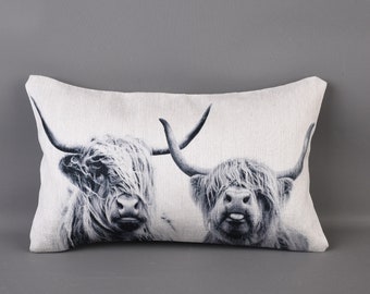 Highland Cow Pillow, Decorative Pillow Cover, Cow Pillow, Farmhouse Pillow, Living Room Decor, Home Decor, Couch Case,  Boho Cushion,
