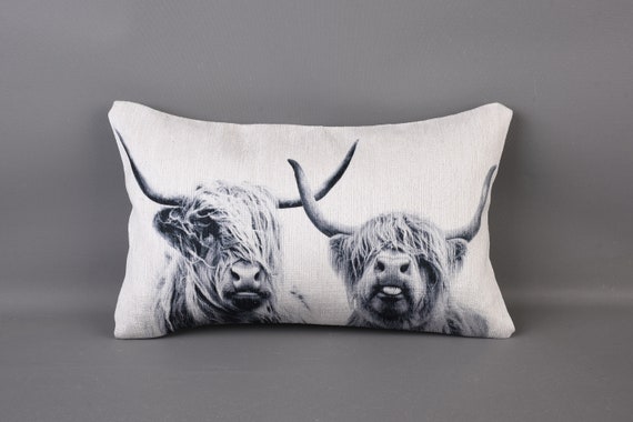 Highland Cow Pillow, Decorative Pillow Cover, Cow Pillow, Farmhouse Pillow, Living Room Decor, Home Decor, Couch Case,  Boho Cushion,