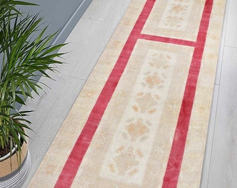 幾何学模様のラグ、ソフトトーンのラグ、赤いラグ、ヴィンテージ