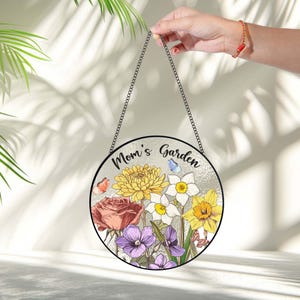 Custom Family Birth Flowers Stained Glass Suncatcher, Personalized Mom's Garden Gift, Birth Month Flower Glass Art Gift, Mother's Day Gift image 7