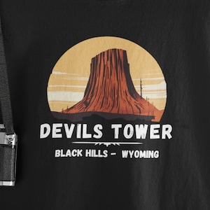 Devils Tower Shirt, Black Hills Wyoming T-Shirt, Devils Tower National Monument, Hiking Shirt, Camping Shirt, Mountain Shirt