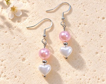Rosa Herz Ohrringe mit Perlen – Damen Ohrhänger Silber – Perlenohrringe Weiß Rosa – romantischer Schmuck Geschenk für sie