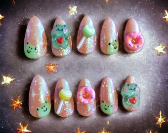 Frog press on nails | Froggo nails | Fake nails | Adhesive nails | Reusable | Hand painted nail design | Doughnut glaze | Frog and stars