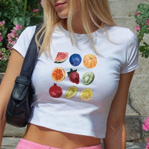 Fruit Salad 90s Baby Tee, T-shirt 90s Aesthetic, Trending Y2K Print Top, Scandi street style