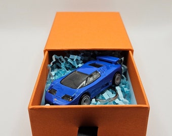 Bugatti EB110 Keychain (free Gift Box) - Etsy
