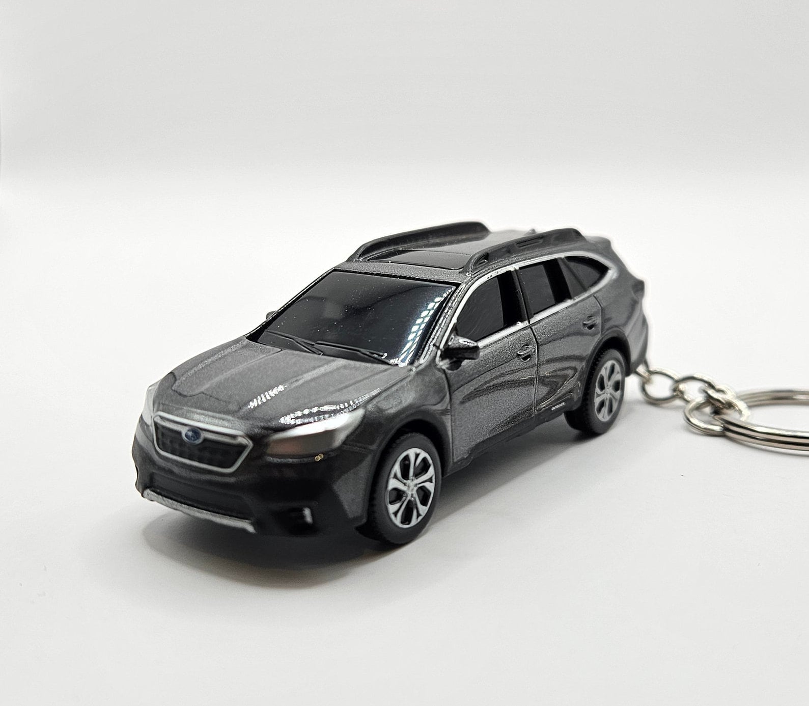 Subaru Outback Keychain (free Gift Box)