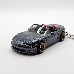 Mazda Miata (MX-5) Keychain (Free Gift Box)