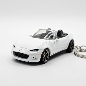 Mazda Miata (MX-5) Keychain (Free Gift Box)
